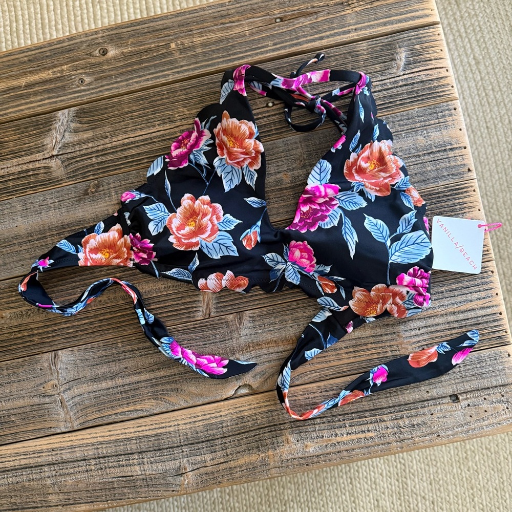 NWT Vanilla Beach Black Floral High Neck Bikini Top - Size Medium